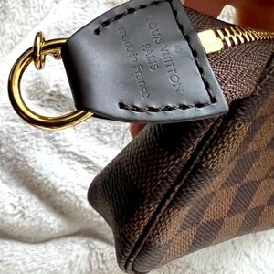 Authentic Louis Vuitton Mini Pochette
